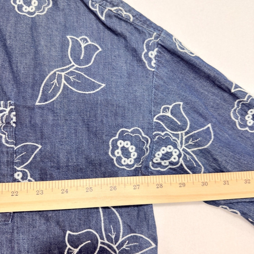 Maeve Anthropologie Denim Shirt M/L Blue Floral Cottagecore Boho Rustic Peasant - Picture 4 of 9